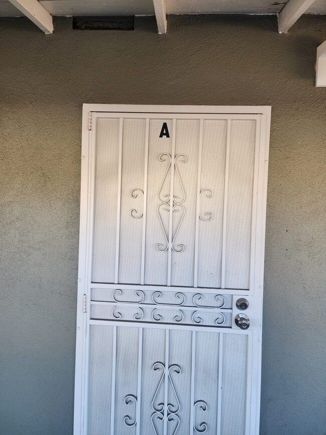 Building Photo - 8755 Calaveras Ave