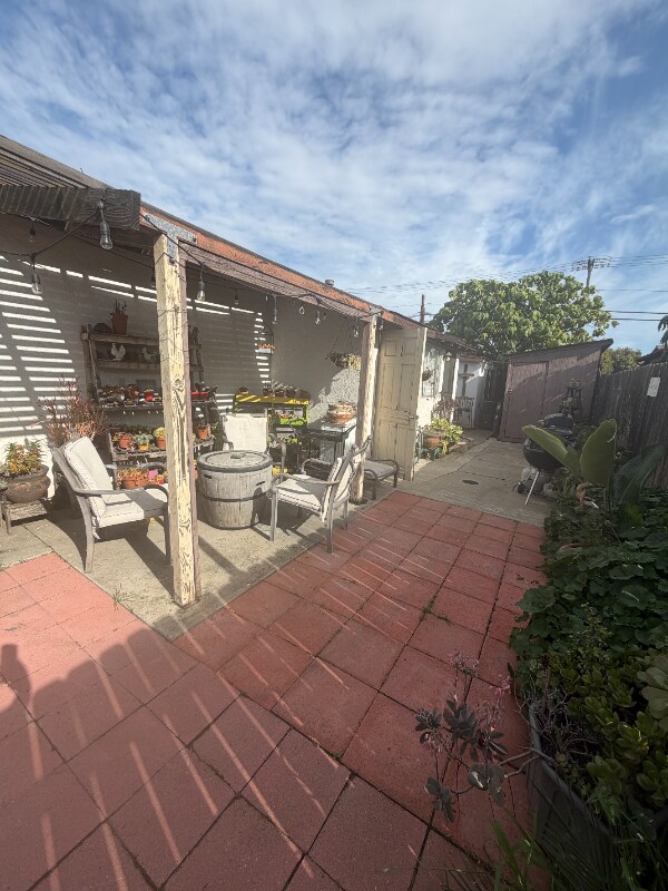 Foto del edificio - 129 Smilax Rd