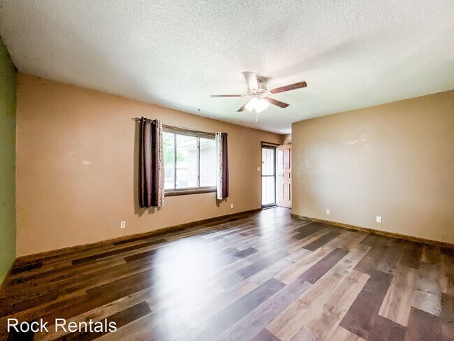 Foto del edificio - 2 br, 1 bath House - 903 E 24th  Apt A