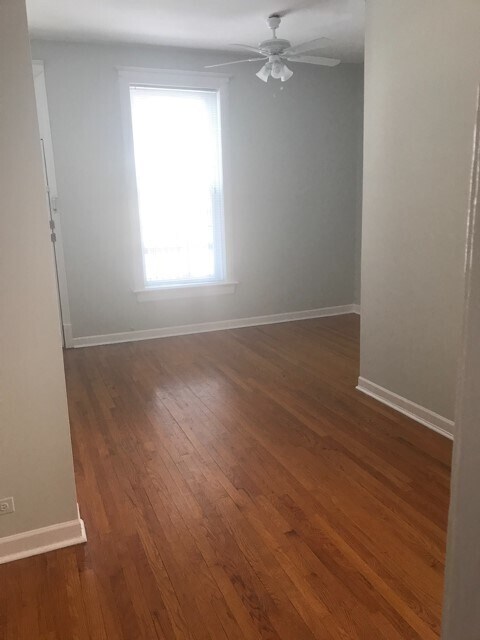 Foto del edificio - 10 W CHESTNUT St