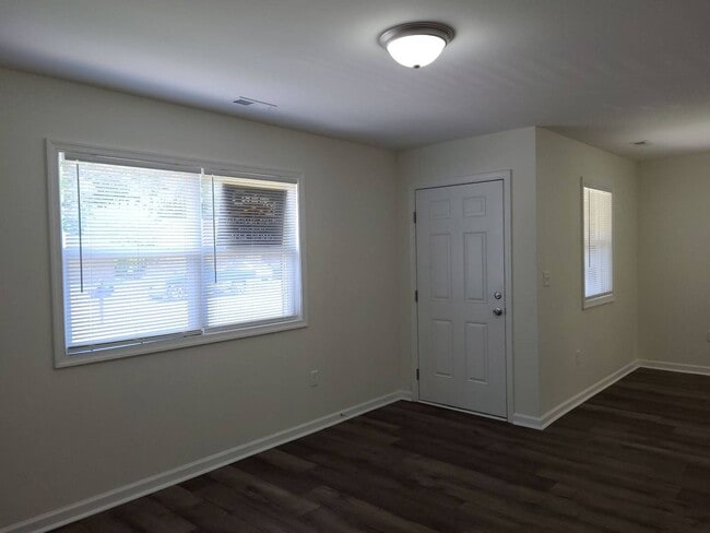 Building Photo - 6032 Brookwood Dr