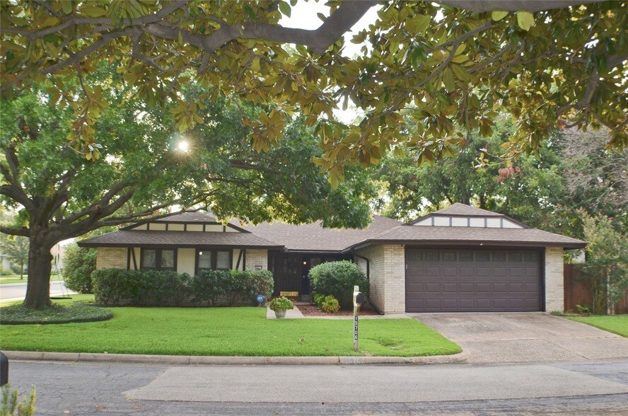 Foto principal - 15706 Havenrock Cir