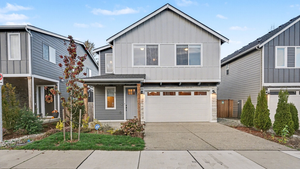 Foto principal - 8761 69th Pl NE