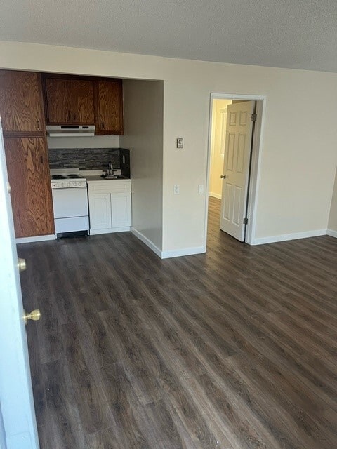 Building Photo - 2108 San Anseline Ave