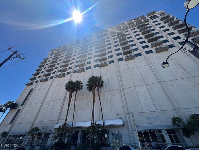 Building Photo - 900 S Las Vegas Blvd