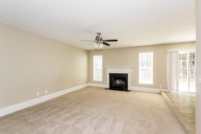 Foto del edificio - 4526 Parkway Cir