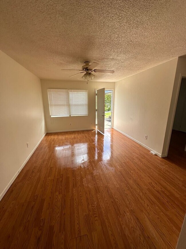 Building Photo - Maynardville 37807 - 2 bedroom, 1 bath apa...