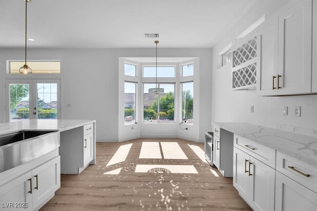 Foto del edificio - 2652 Youngdale Dr