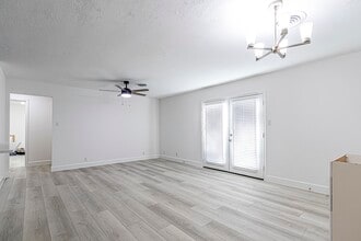 Building Photo - 118 Milliken Dr