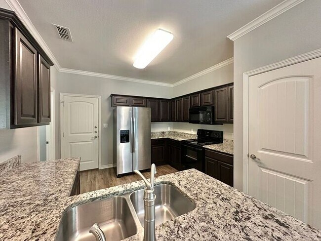 Foto del edificio - Available Now! 3 Bed 2 Bath in Flint!
