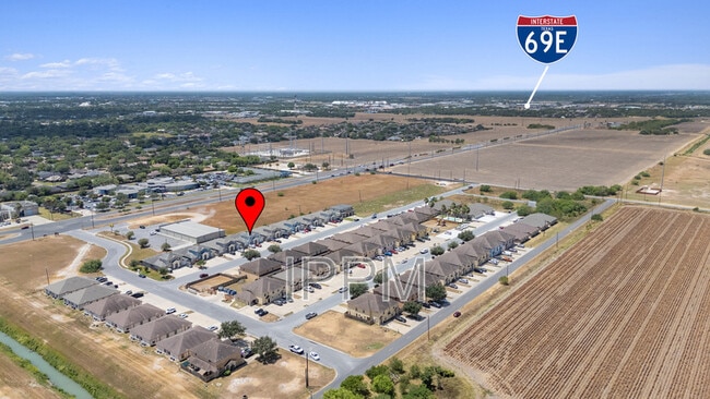 Building Photo - 24068 Westfield Dr