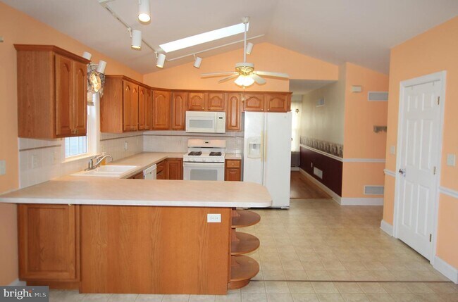Foto del edificio - 31499 Red Mill Dr