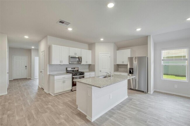 Building Photo - 430 WIRECRESTED Dr