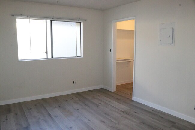 Building Photo - 14141 Erwin St