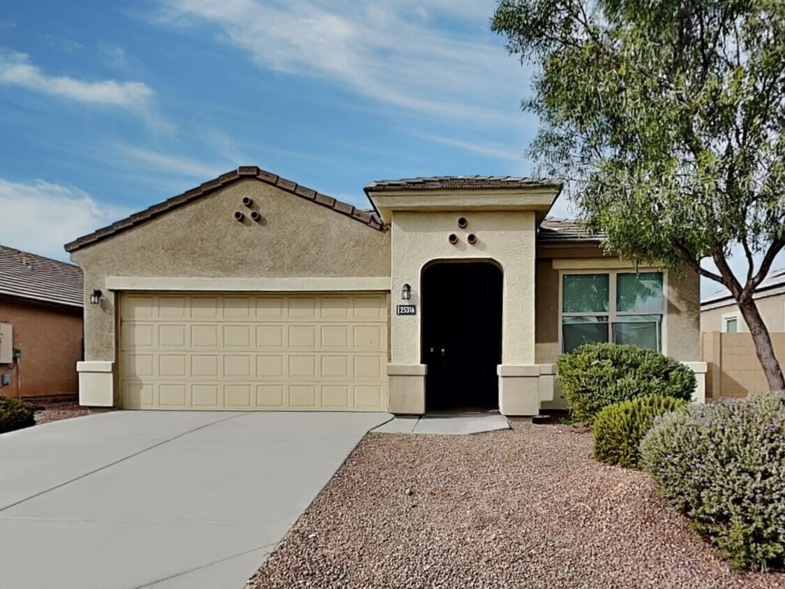 25316 W Carter Ct House Rental in Buckeye, AZ