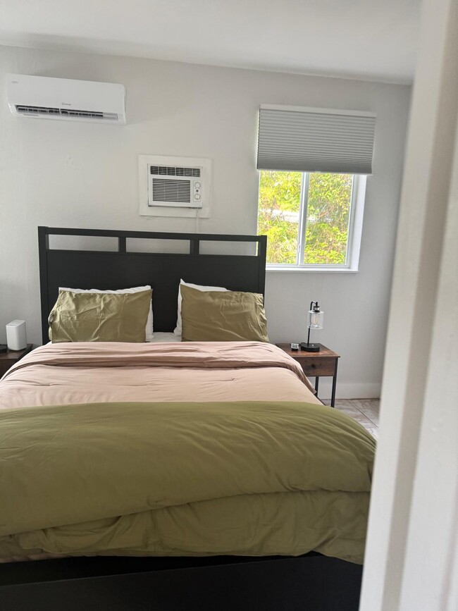 Foto del edificio - 361 NW 103rd St