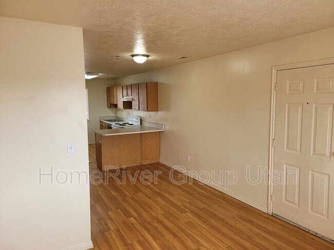 Building Photo - 4988 W 4850 S