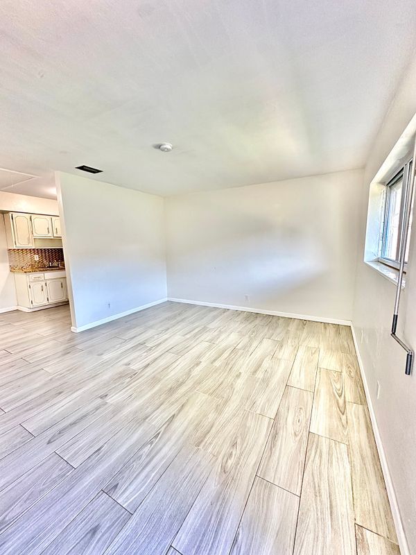 Building Photo - 1821 N 17th Ct