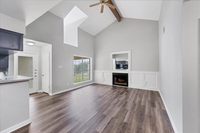 Building Photo - 381 Fantail Loop