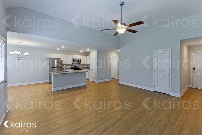 Foto del edificio - 100 Mountain Holly Rd
