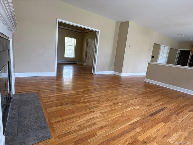 Building Photo - 1253 NY-208
