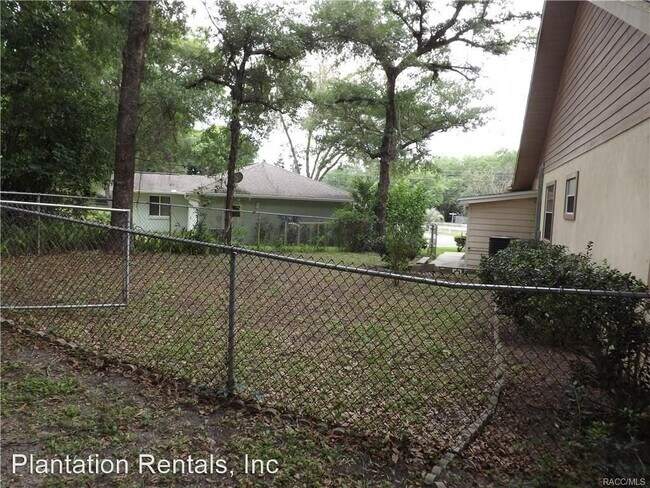 Building Photo - 3 br, 2 bath House - 452 W Bonset Ct.
