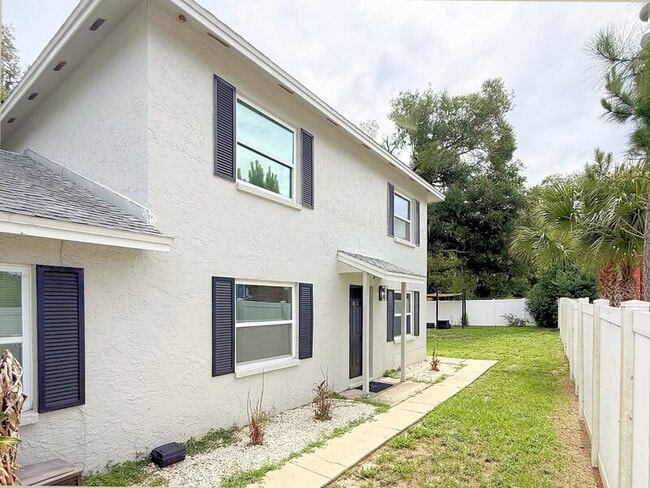 Photo - 11705 North Dr Apartment
