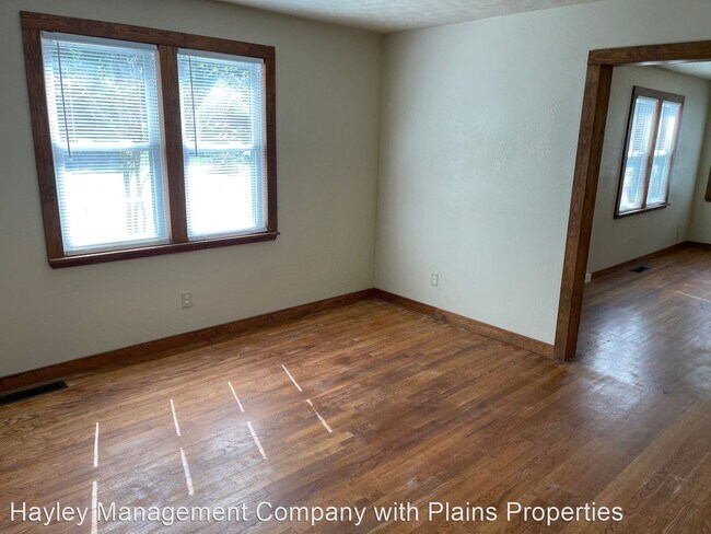 Building Photo - 3 br, 2 bath House - 110 Vaughan Ave