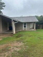 Building Photo - 2601 Reeves Cir