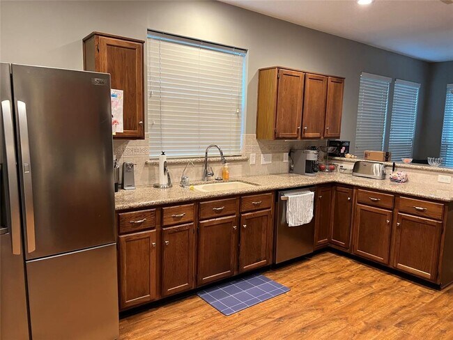 Building Photo - 209 McVoy Dr