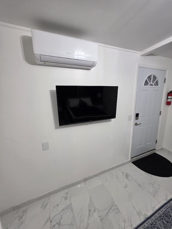 Foto del edificio - 4742 Blossom Dr