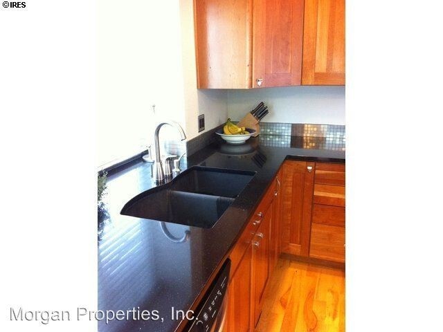 Foto del edificio - 3 br, 2 bath House - 641 W. Dahlia Street