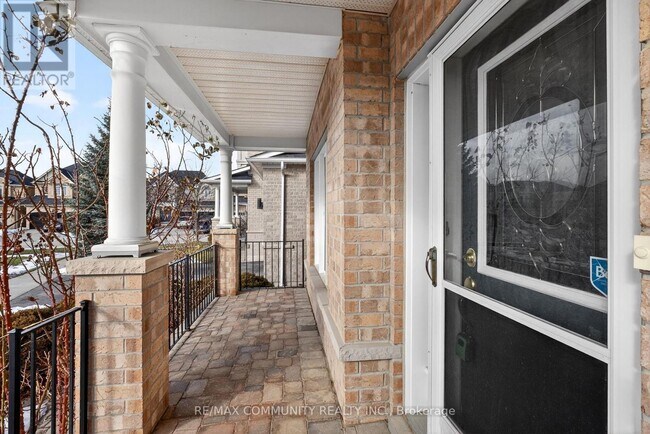 Photo du bâtiment - 19 Abraham Ct