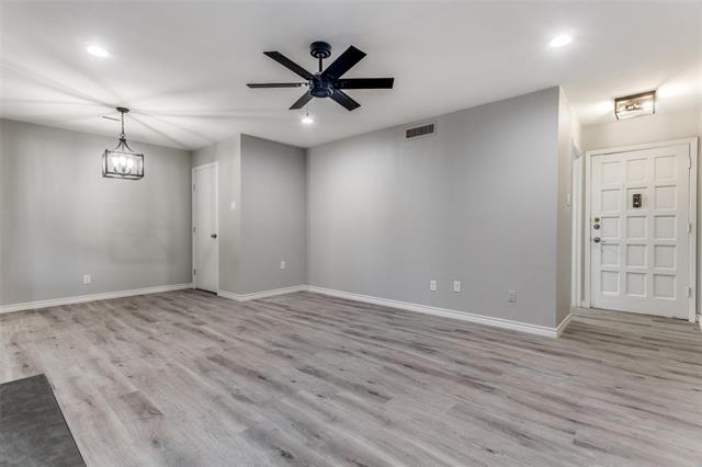 Foto del edificio - 5142 Amesbury Dr