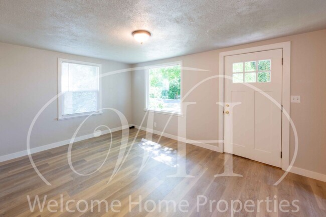 Foto del edificio - Great One Bedroom Home in a Natural Setting