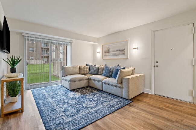 Foto del edificio - Woodsdale Apartments
