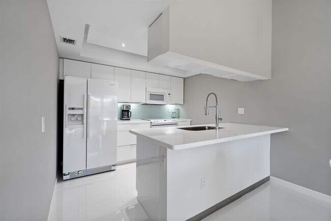 Foto del edificio - 119 Waterside Dr