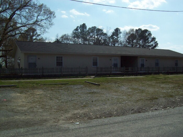 Primary Photo - Summitt Apartments