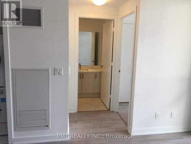 Building Photo - 501 St Clair Ave W