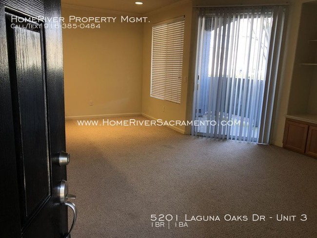 Building Photo - 5201 Laguna Oaks Dr