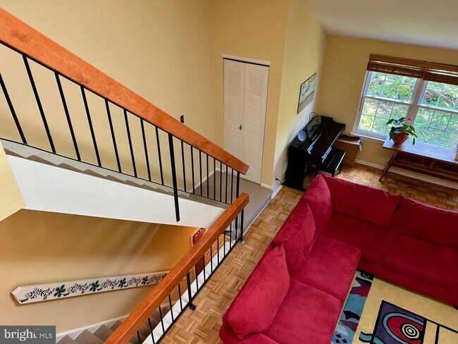 Foto del edificio - 1816 Valley Glen Rd