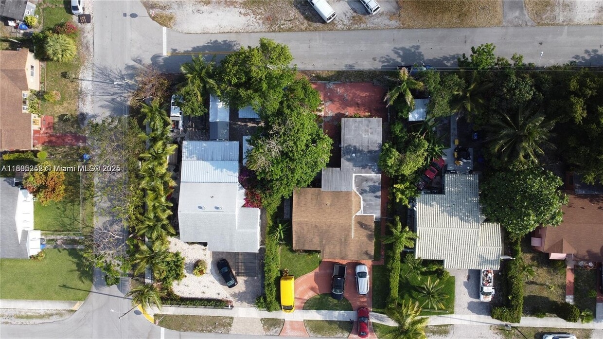 Foto principal - 2510 Wiley St