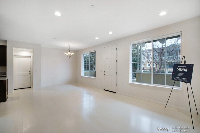 Building Photo - 642 Bair Island Rd
