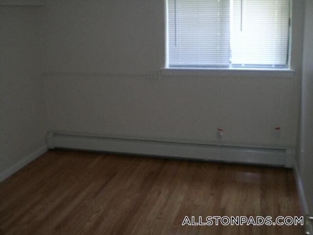 Building Photo - 4 President Terrace