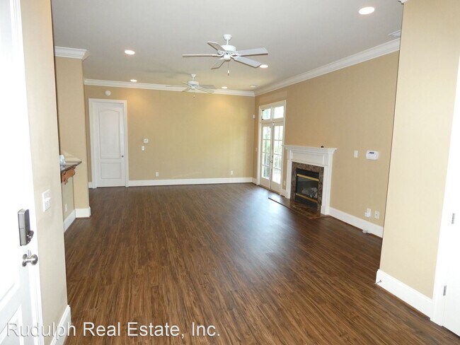 Building Photo - 4 br, 3.5 bath House - 772 Flag Circle