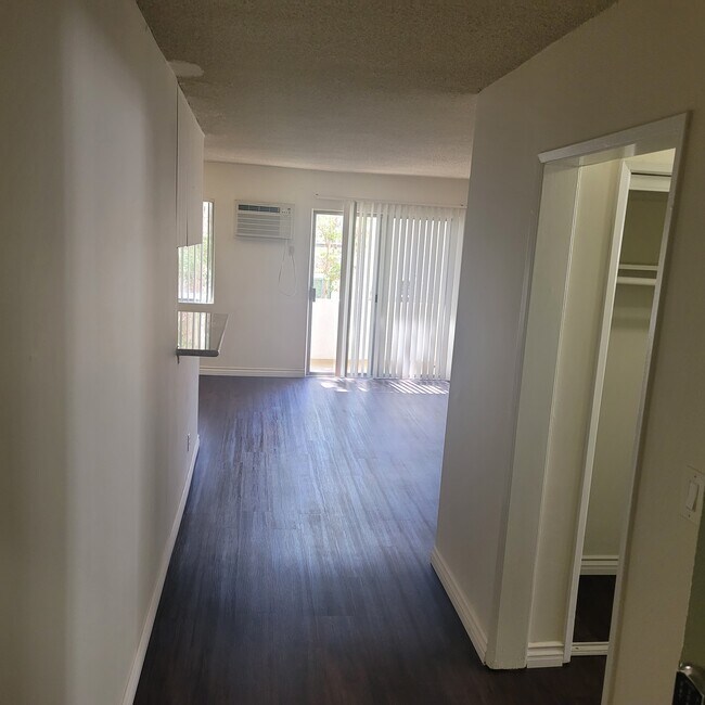 Foto del edificio - 519 Glenrock Ave