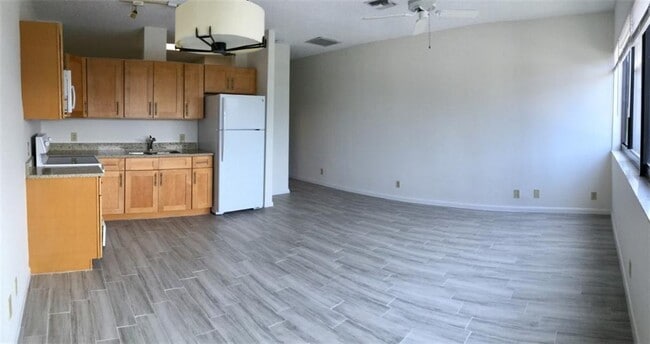 Building Photo - 229 Commercial Blvd