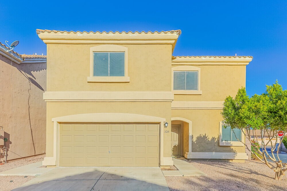 Foto principal - 326 N 103rd Pl