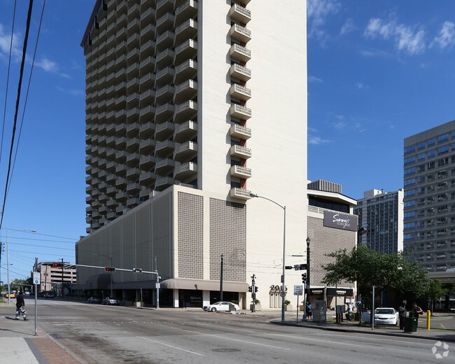 2016 Main St, Retail Unit 101 Apartments Houston, TX