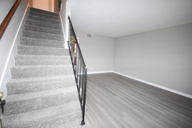 Building Photo - Northridge Drive-276